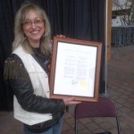 Dora 426719_10201111082437443_1484797340_n